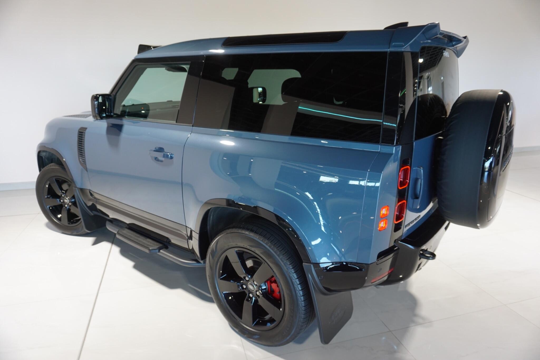 Land Rover Defender 90 3.0 D250 MHEV X-Dynamic HSE SUV 3dr Diesel Auto 4WD Euro 6 (s/s) (250 ps)